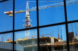 Building_Reflection-of-Tower-Crane2